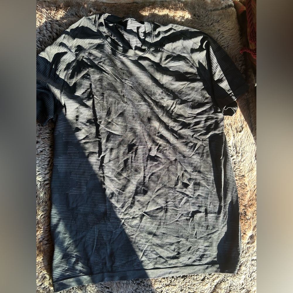 Nike Metal grid shirt